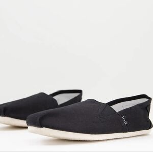 Black Slip-On Canvas Shoes